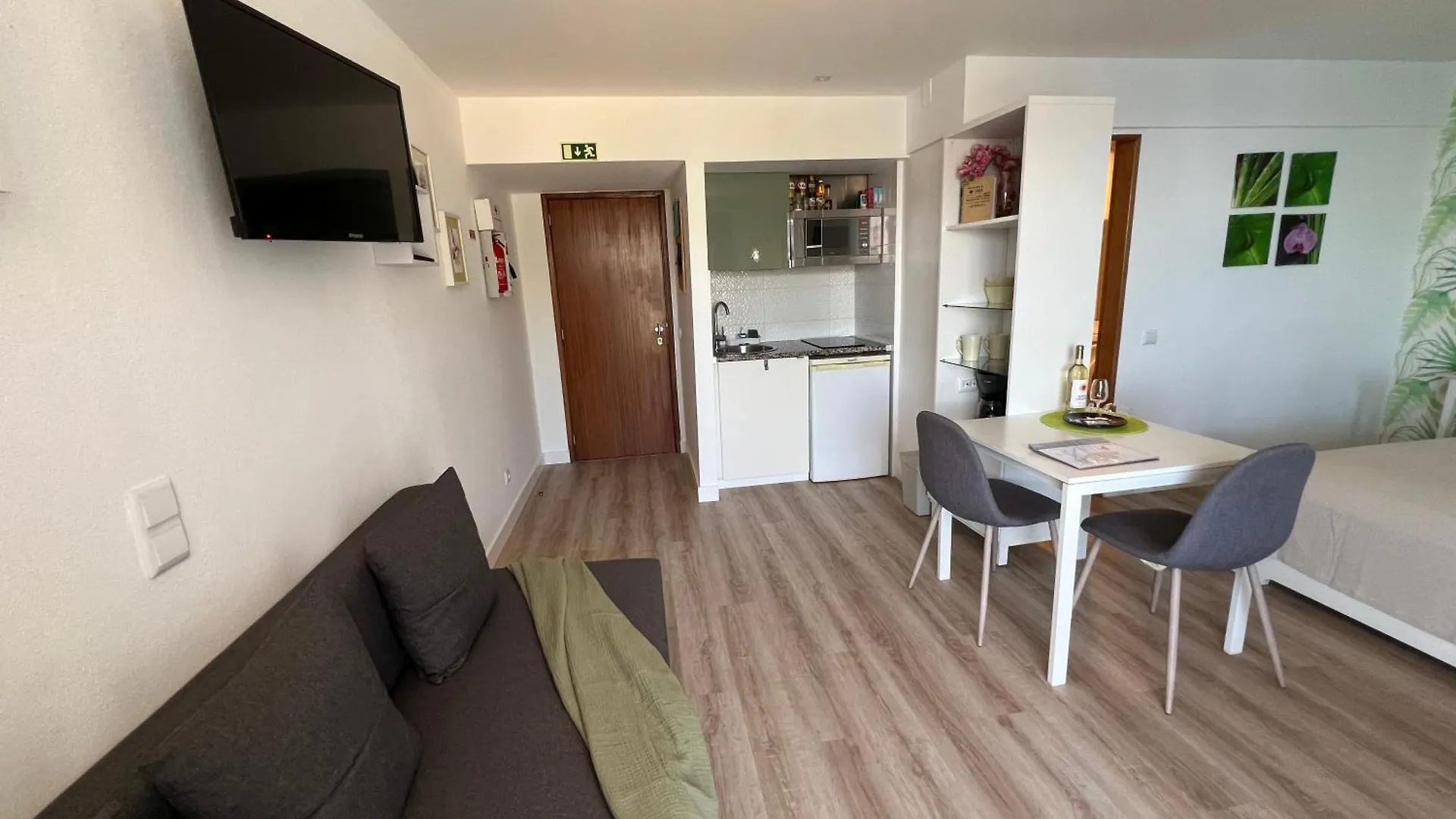 Apartamentos Do Mar Funchal  Apartment