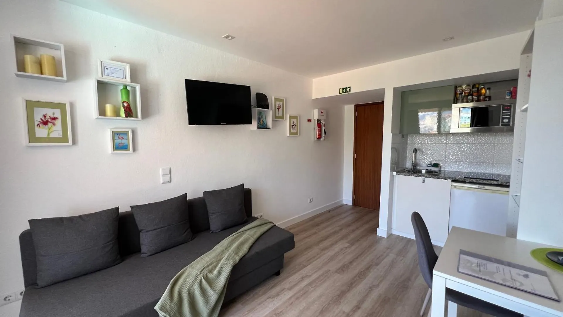 Apartamentos Do Mar Funchal  Funchal (Madeira)
