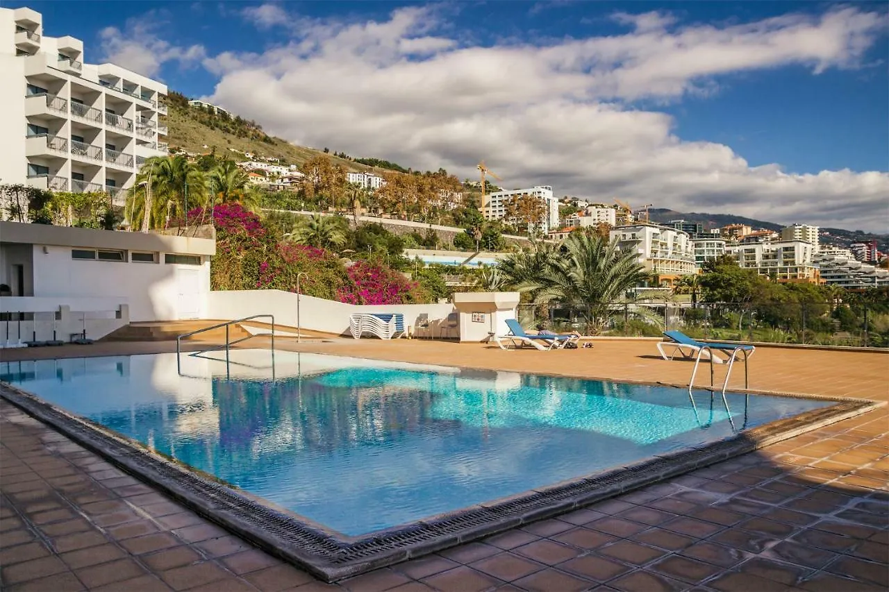 Apartamentos Do Mar Funchal  Portugal