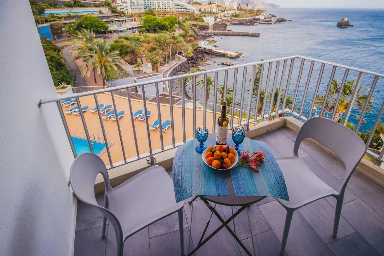 Apartamentos Do Mar Funchal  Portugal
